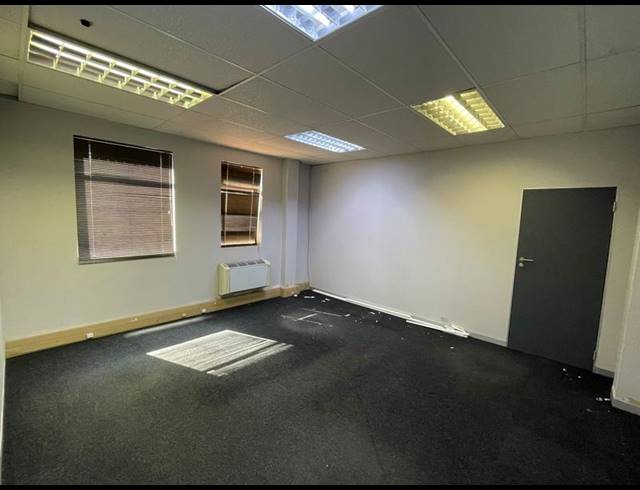 BUSINESS PROPERTY TO RENT IN DIE HOEWES